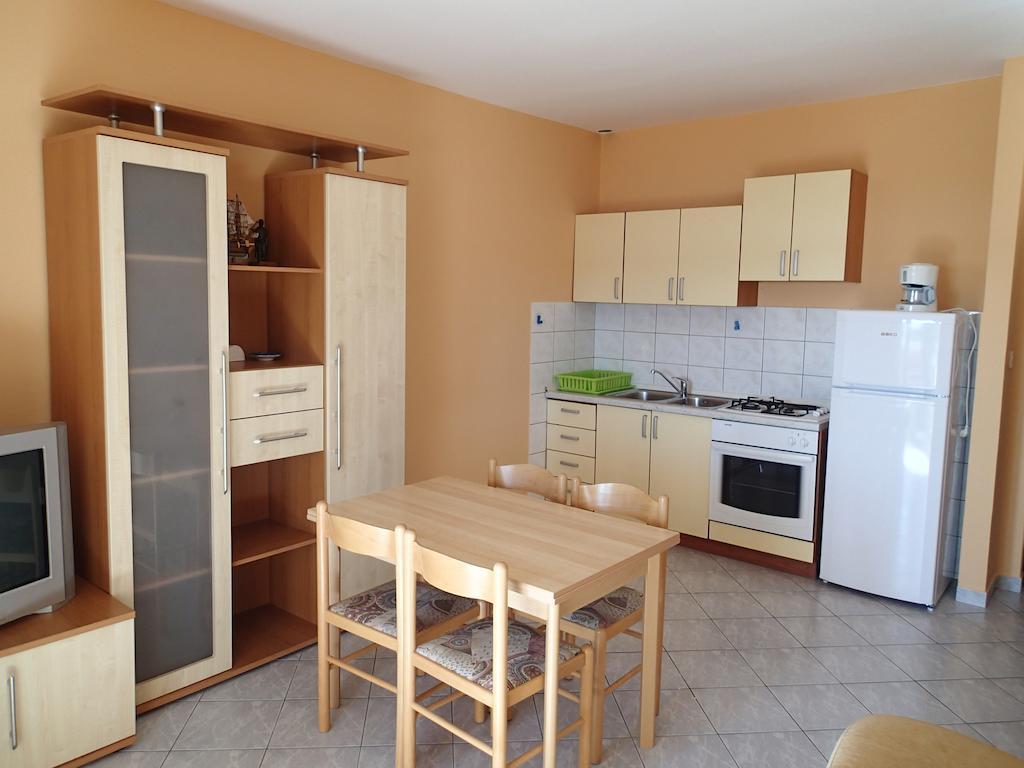Apartments Felicce Banjol Δωμάτιο φωτογραφία